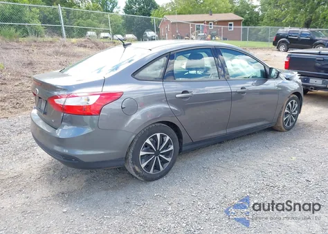 2012 Ford Focus Se из США, поврежденный, VIN 1FAHP3F26CL478487